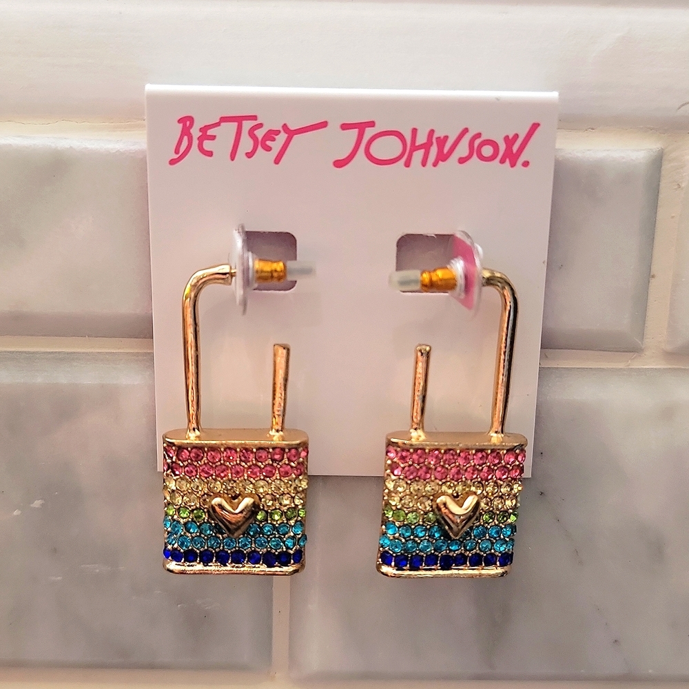 Betsey Johnson Rainbow Earings 🏳️‍🌈